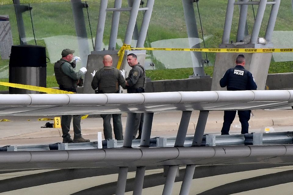 The suspect is dead of gunshot wounds and one officer has also succumbed from injuries sustained in the attack on Aug. 3, 2021. Photo: Olivier Douliery/AFP via Getty Images.
