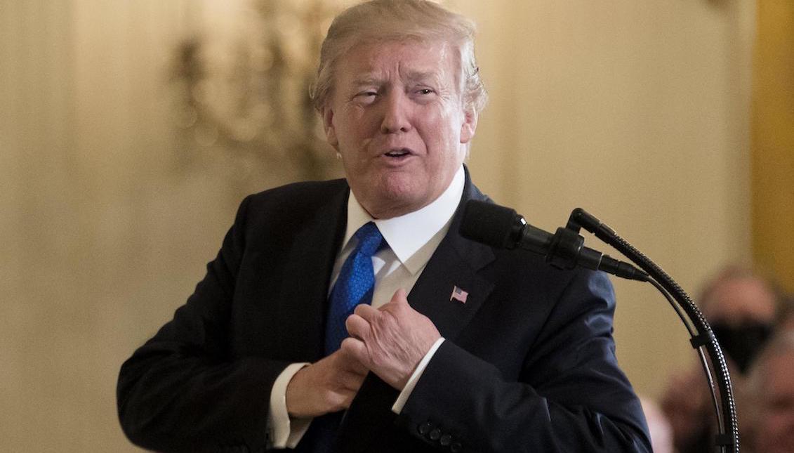 US President Donald J. Trump speaks during a meeting with US mayors in the East Room of the White House, in Washington (USA), on Wednesday, January 24, 2018. EFE / MICHAEL REYNOLDS