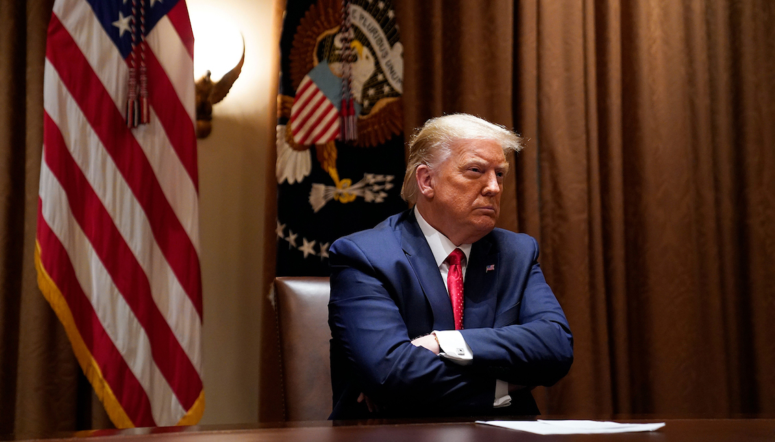 El Presidente Donald Trump en la sala del gabinete, el 9 de julio de 2020. Evan Vucci/AP/Shutterstock