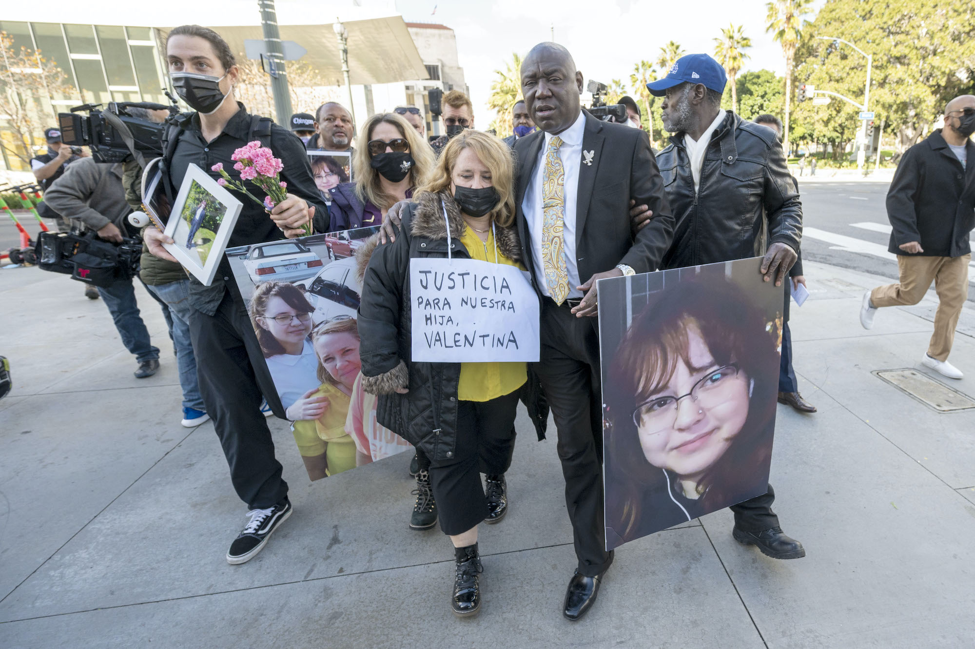 Valentina Orellana-Peralta was killed by an errant bullet fired by a police officer on Thursday, Dec. 23. Photo: Hans Gutknecht/MediaNews Group/Los Angeles Daily News via Getty Images
