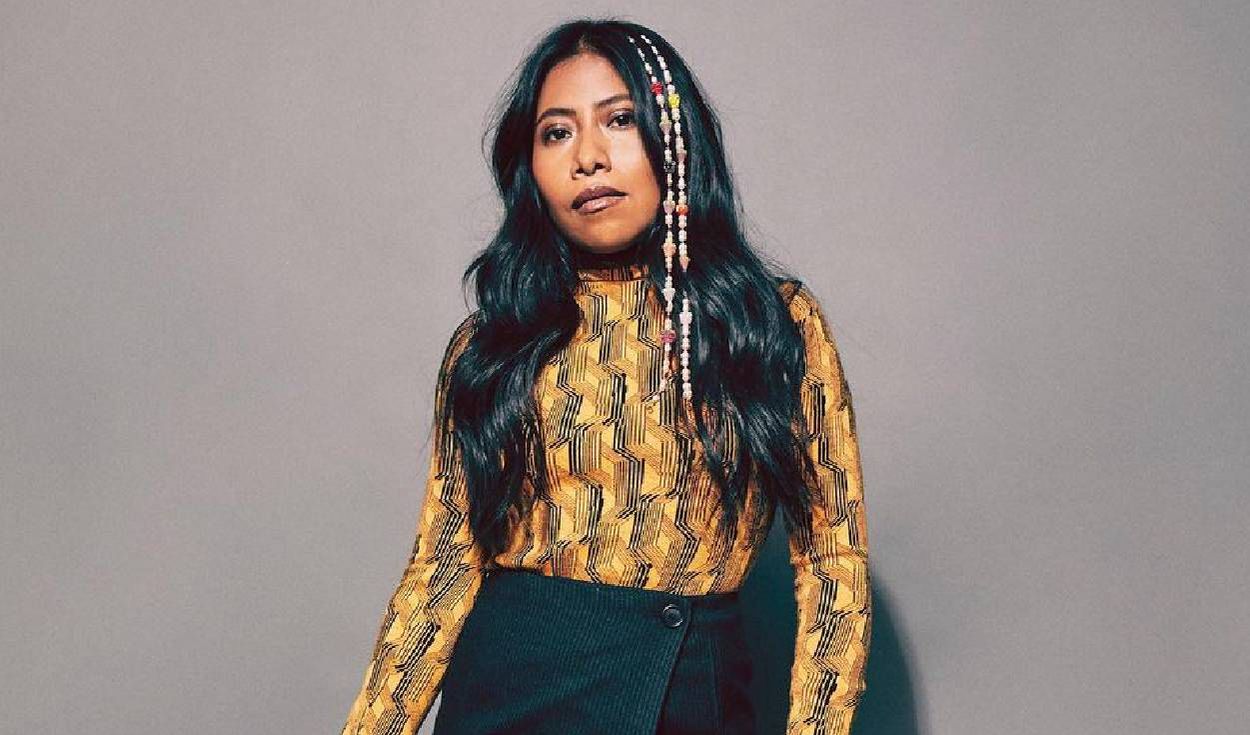 Yalitza Aparicio, stars in another fiction after Roma. Image taken from Yalitza Aparicio's Instagram for the Prada shoot. Photo by Germán Nájera/Iván Flores.