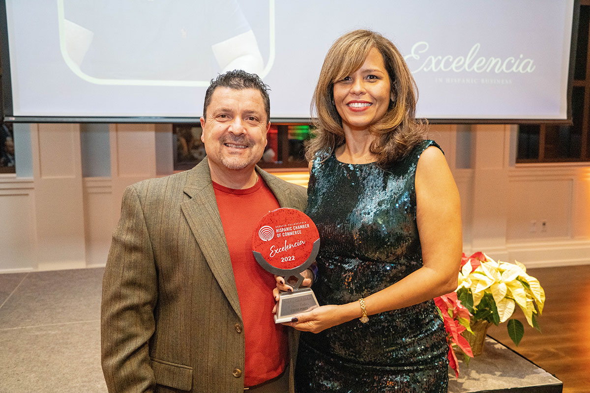 Luis Hincapie was awarded the Staying Power Award. Photo: Peter Fitzpatrick/AL DÍA News.