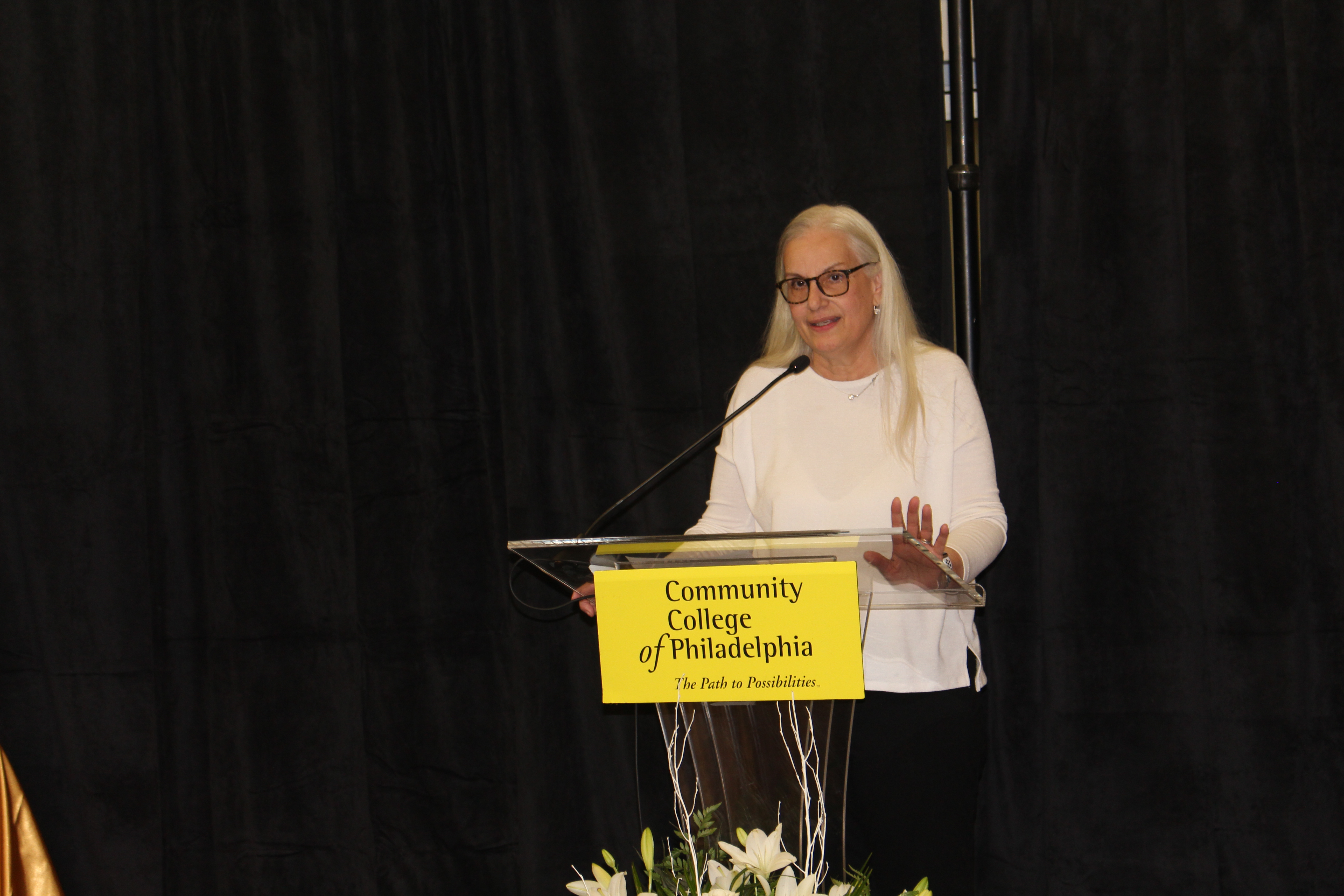 Long-time board member, Lydia Hernandez, was made an emeritus member of the board at this event. Photo credit: Jensen Toussaint/AL DÍA News