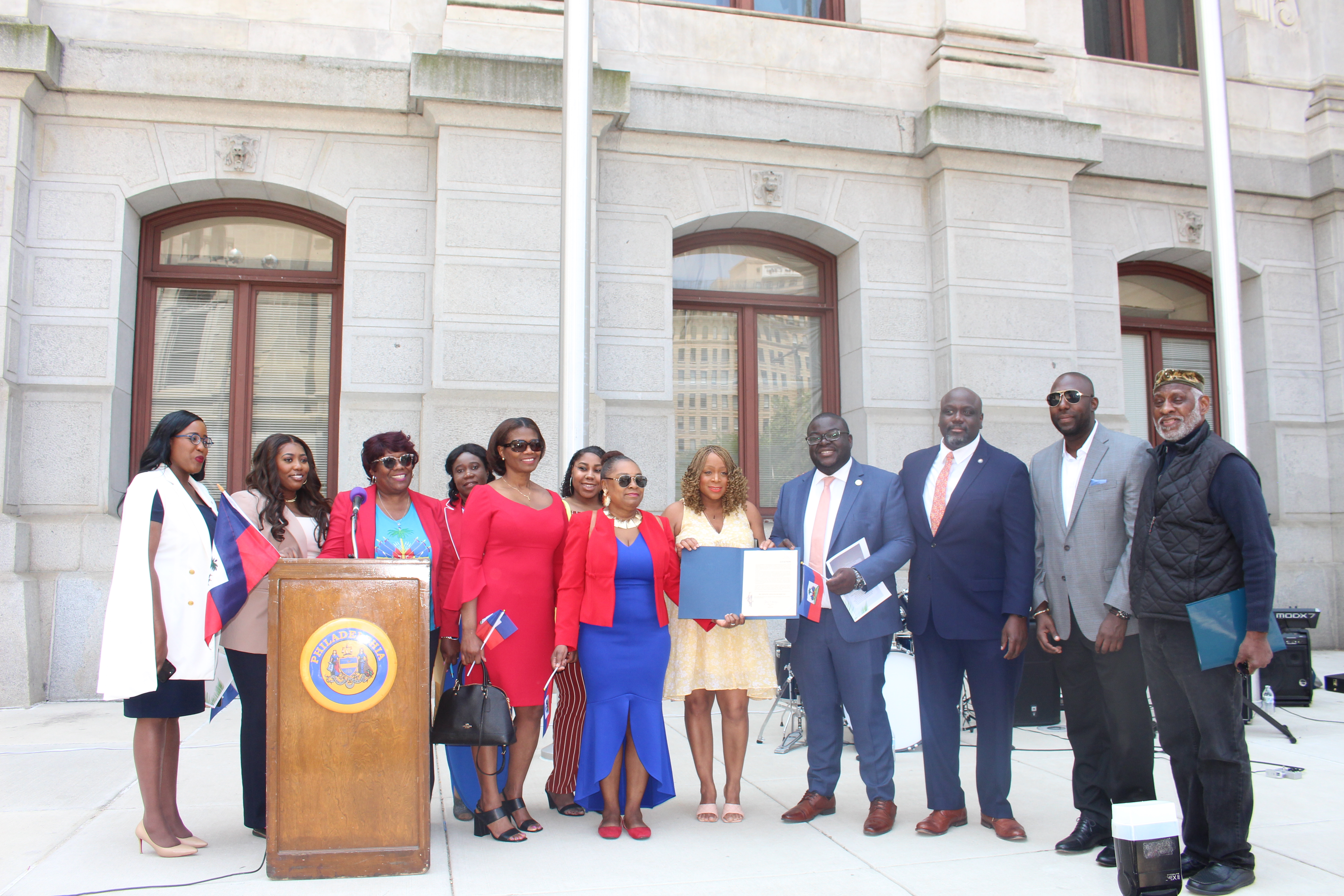 Dr. Johanne Louis was honored for her work in helping communities in Philadelphia and Haiti. Photo: Jensen Toussaint/AL DÍA News.