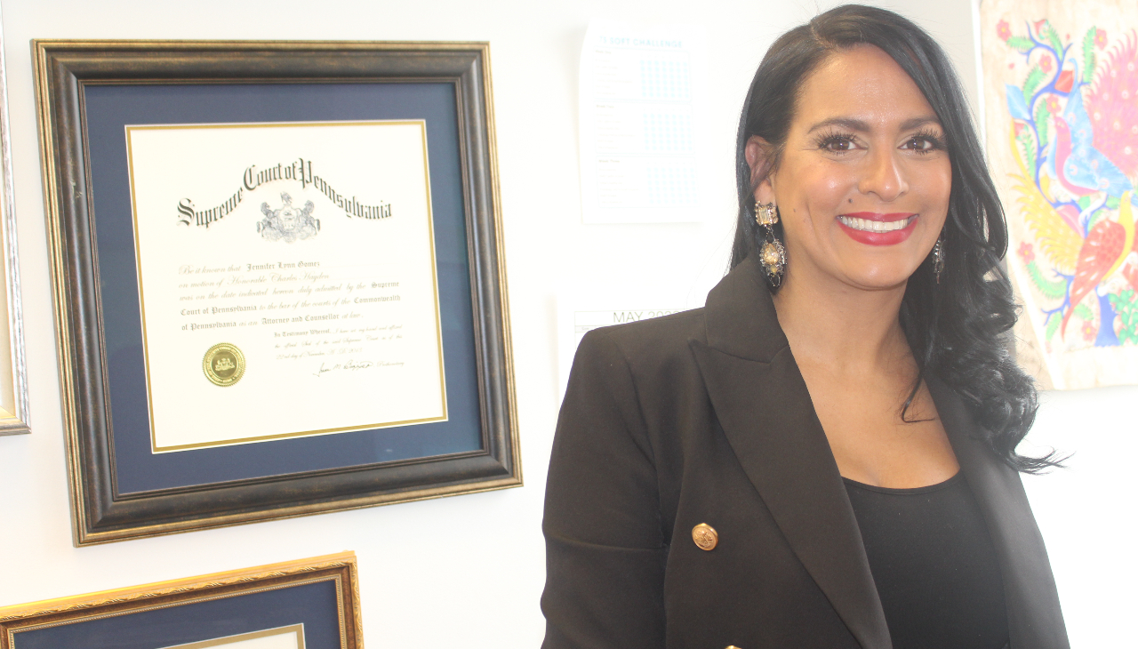 Jennifer Gomez Hardy has long wanted to be a lawyer, and her path is a product of her background and professional roots. Photo: Jensen Toussaint/AL DÍA News.